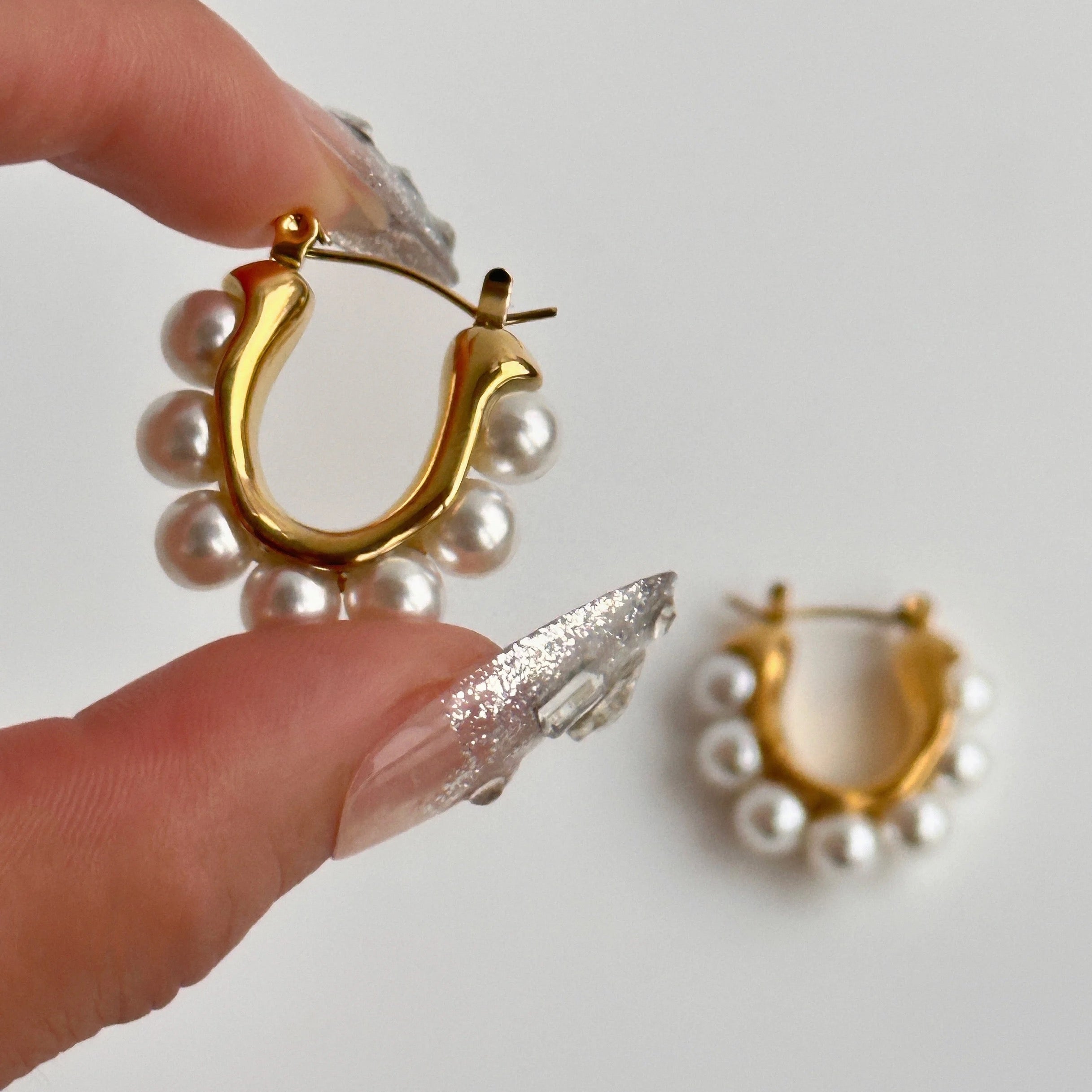 Pearl affair earrings