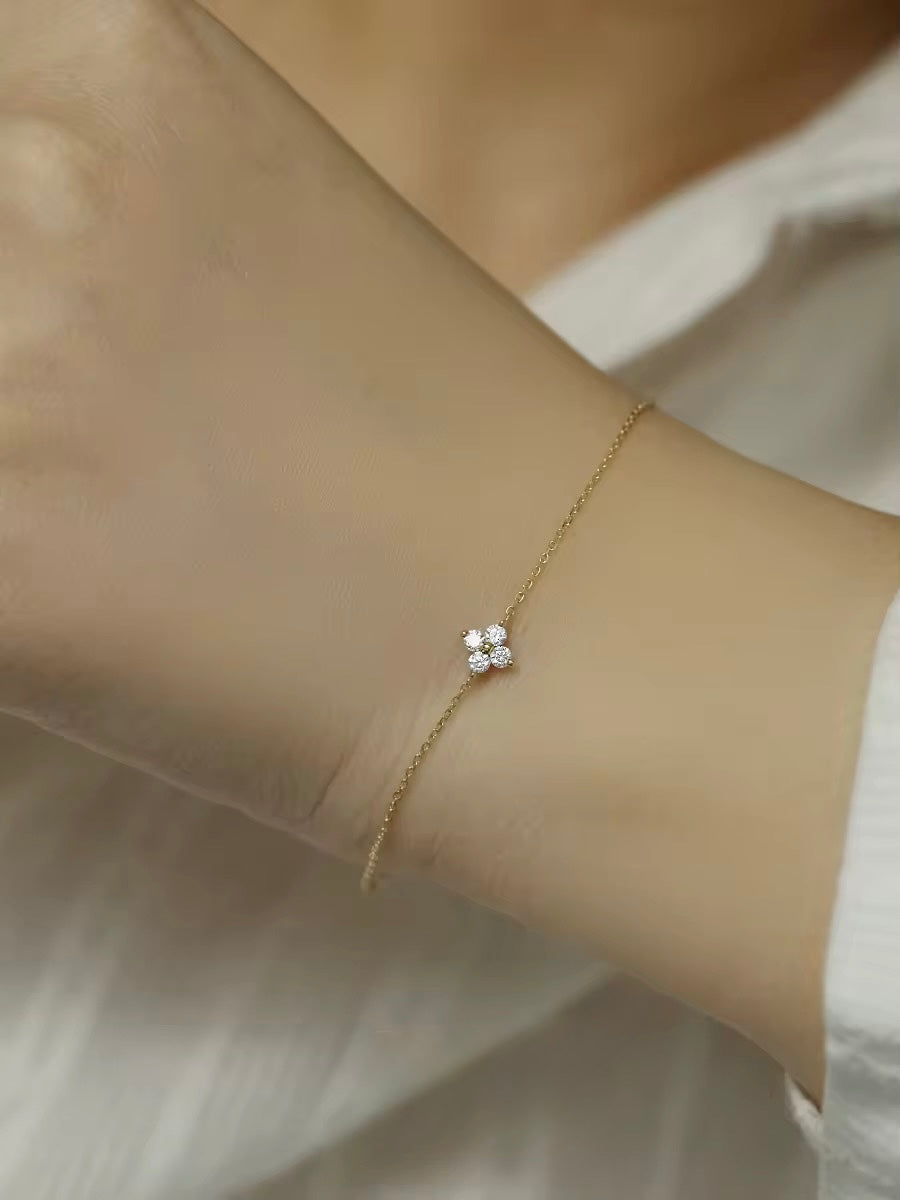 Rose dainty bracelet