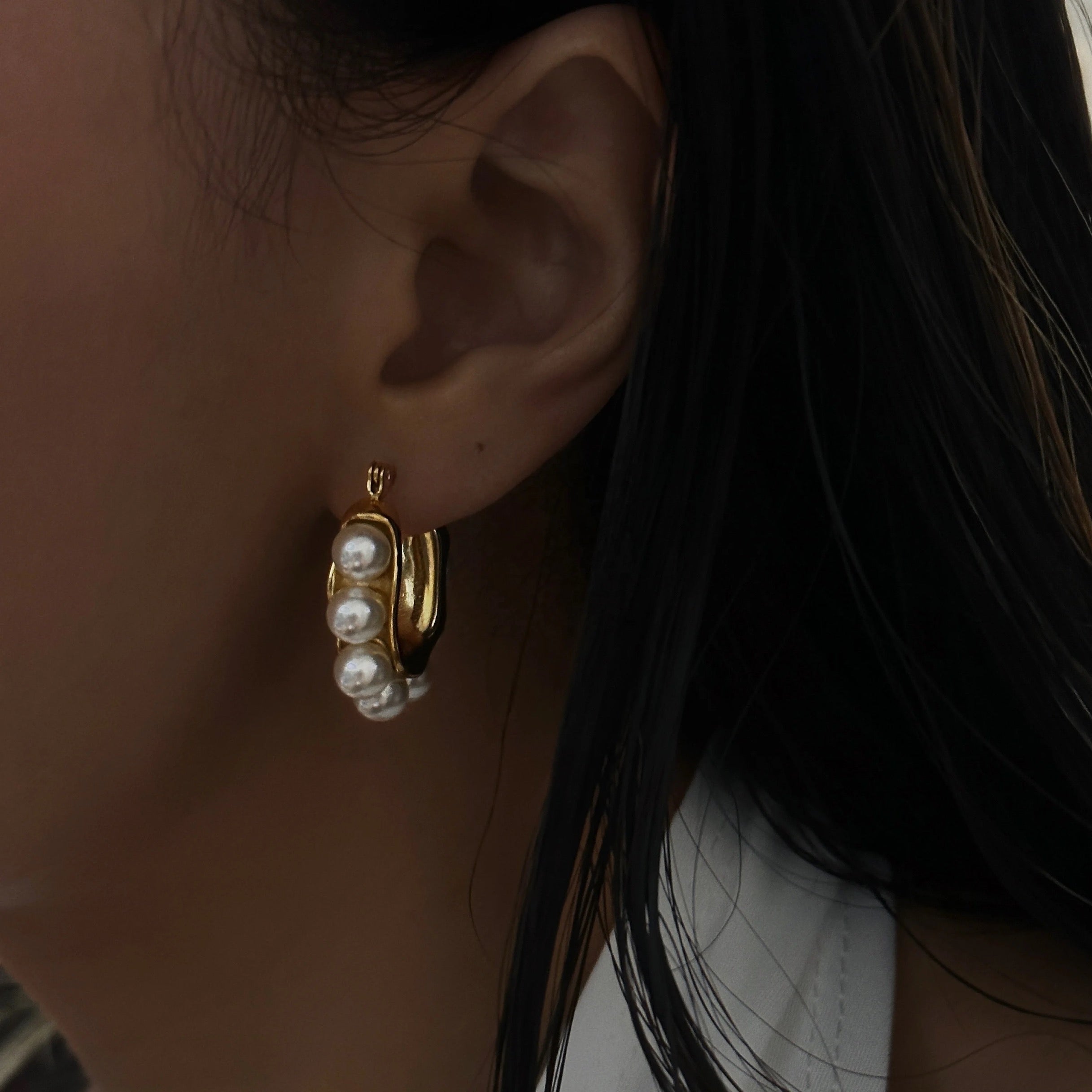 Pearl affair earrings