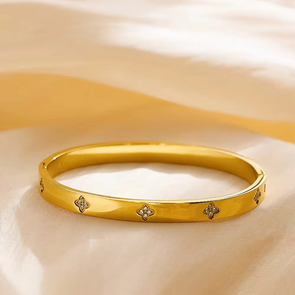 Clover Band- 18k Gold Plated