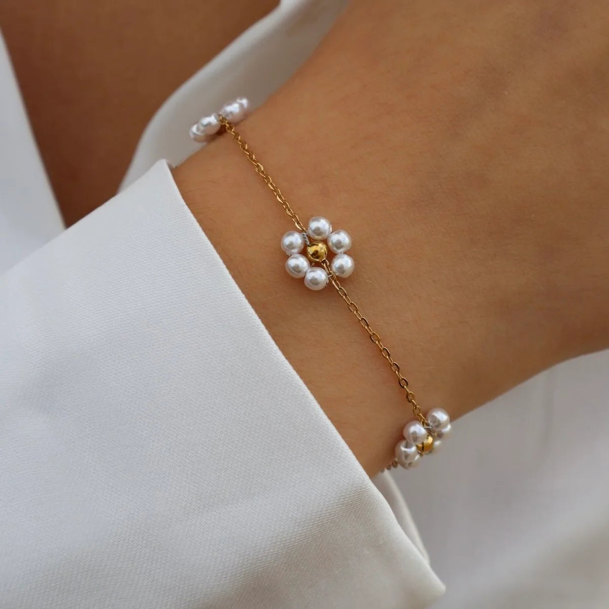 Mel flower bracelet