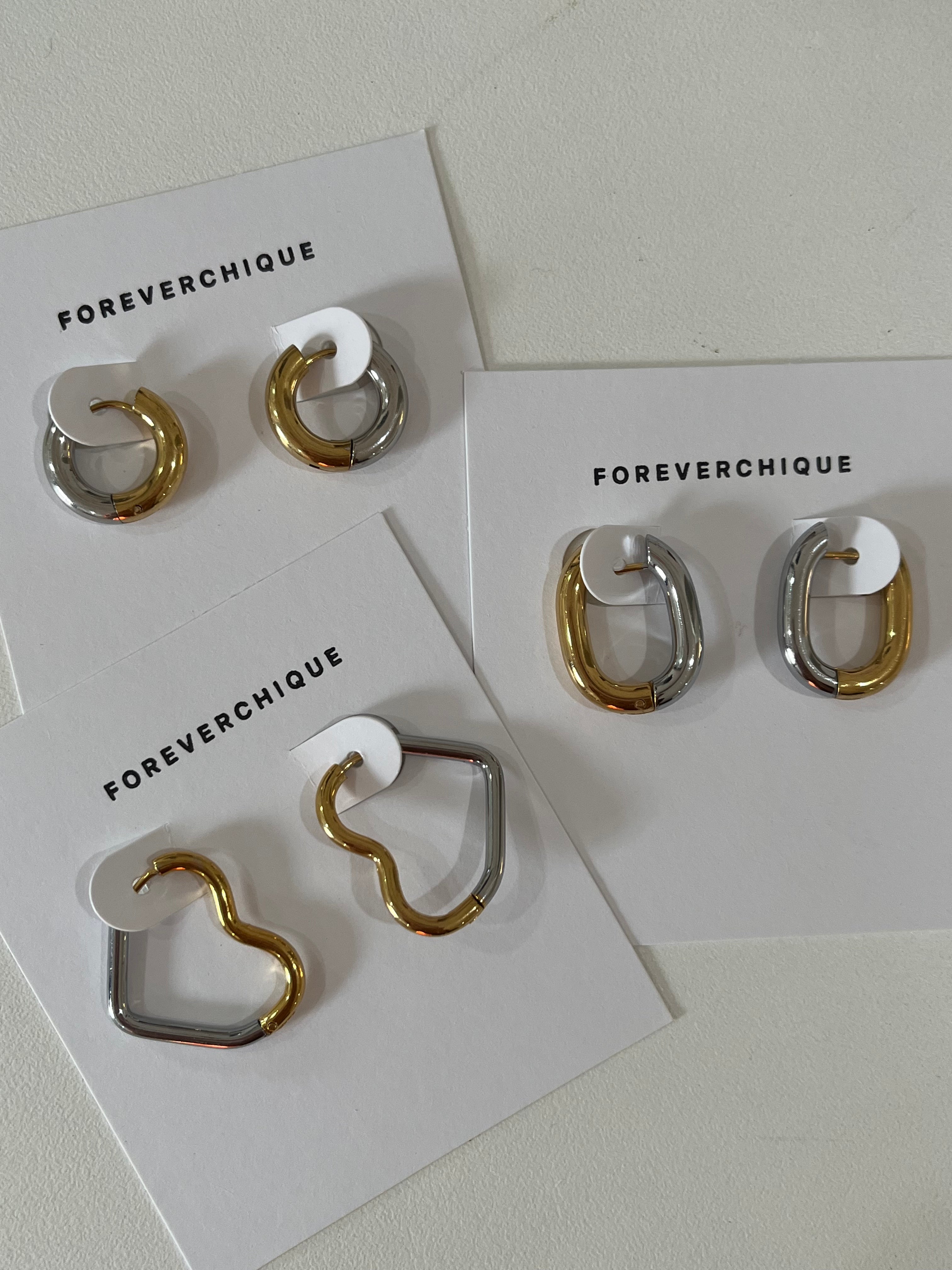 Metal affair earrings