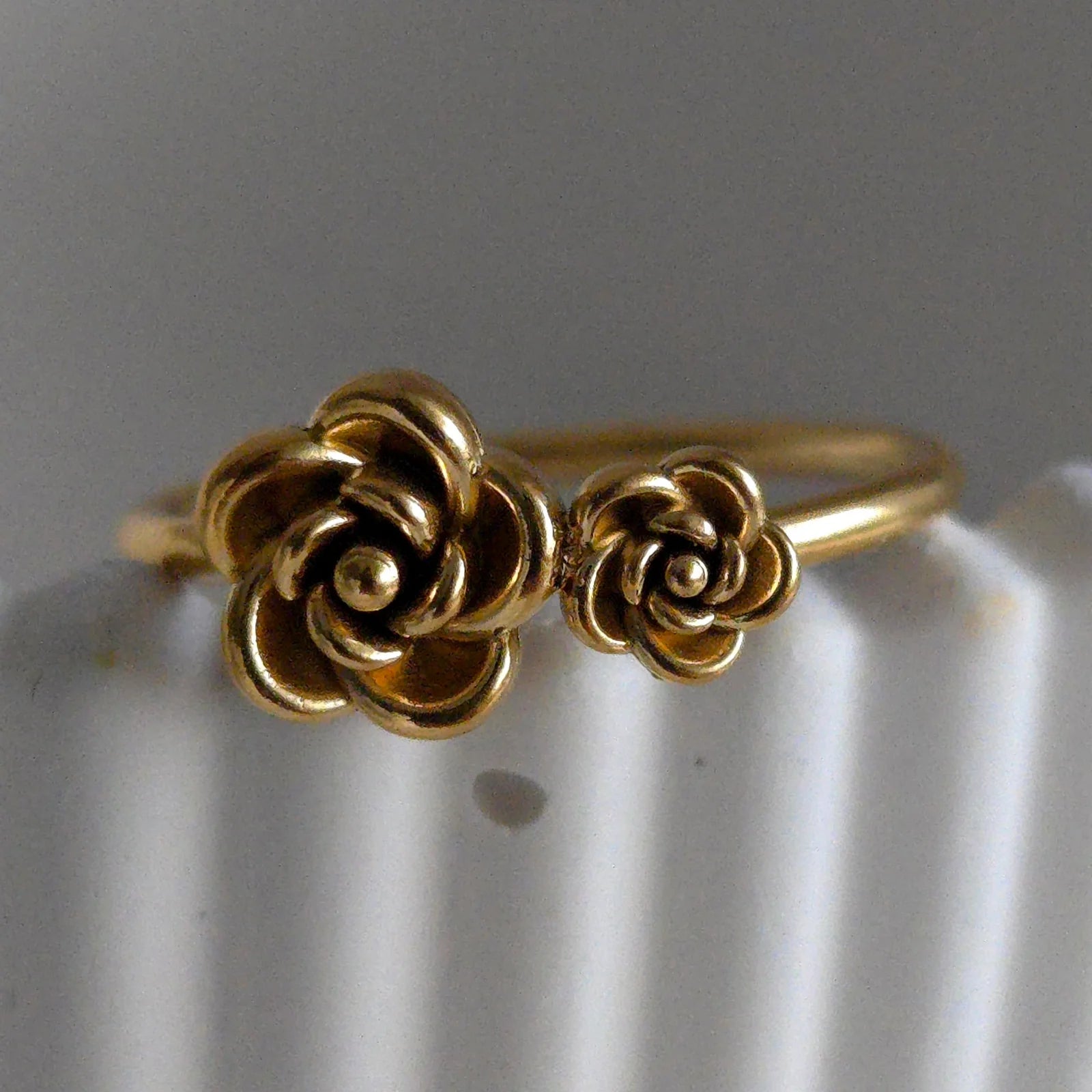 Rosy ring