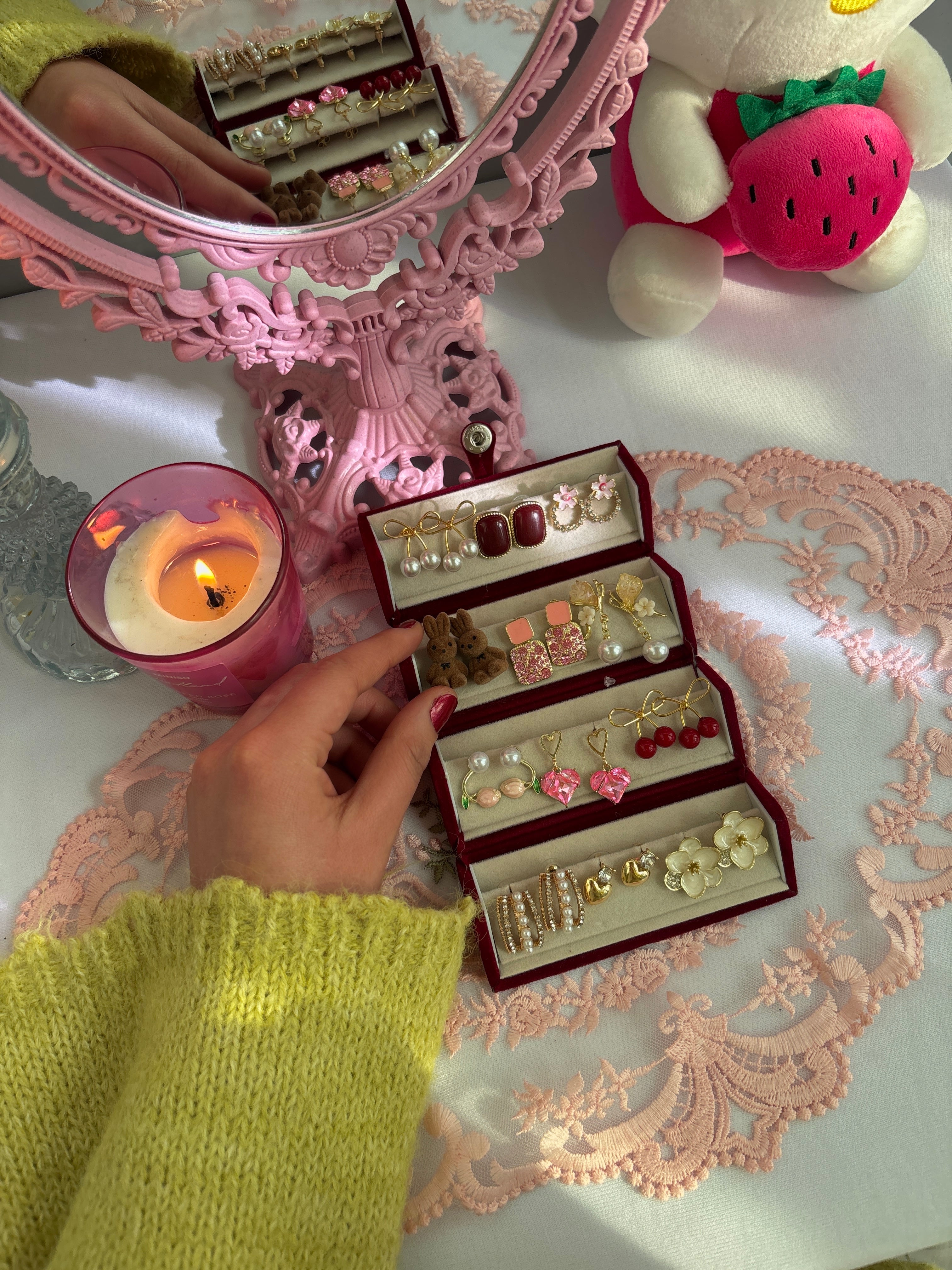 Lover Box- Earring Folding Gift Box (comes with set of 12 earrings)