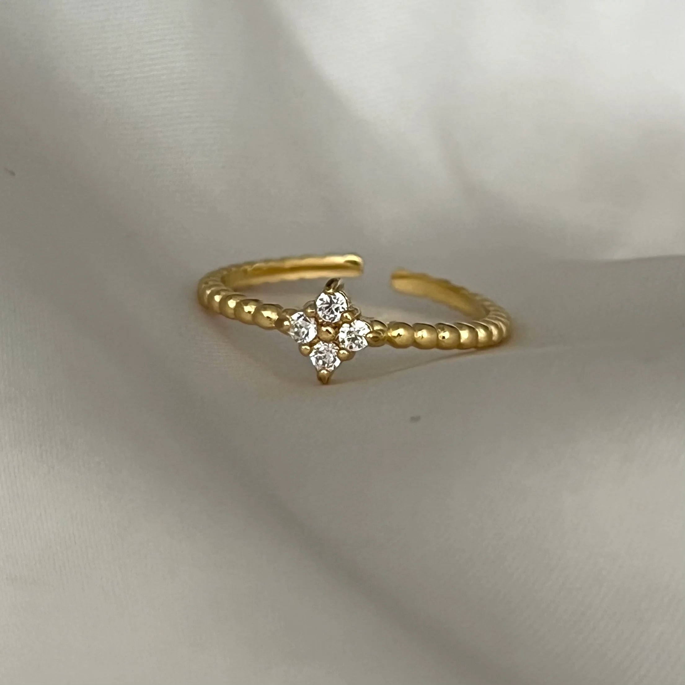 Bloom ring-18k Gold Plated