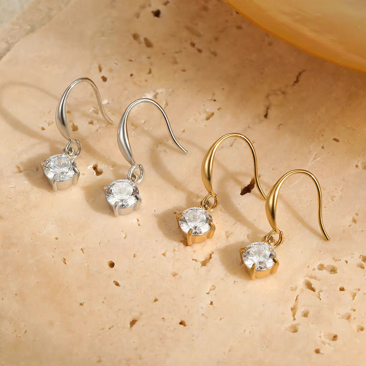 Tori Earrings-18K Gold Plated