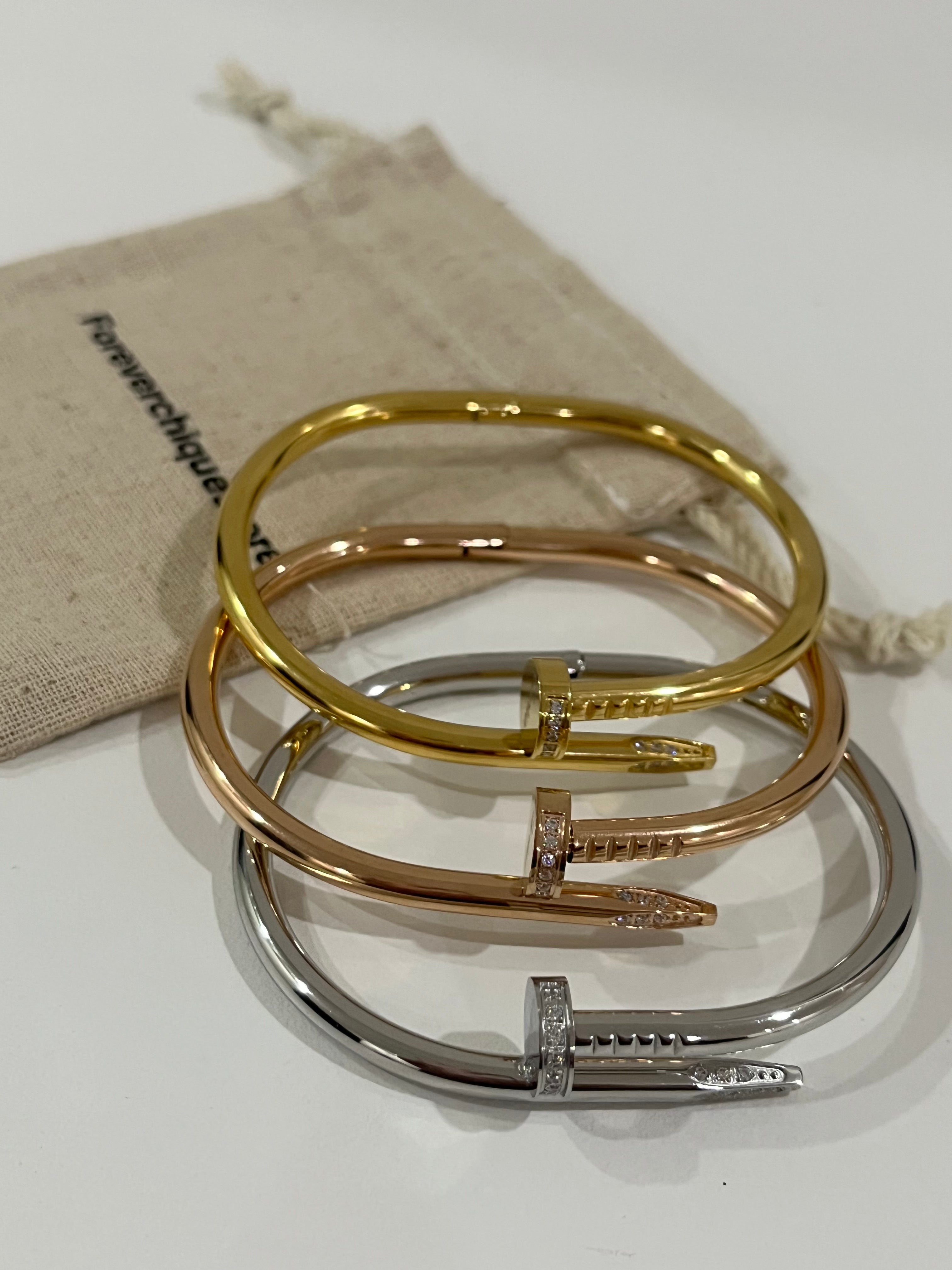 Nail studded bracelet