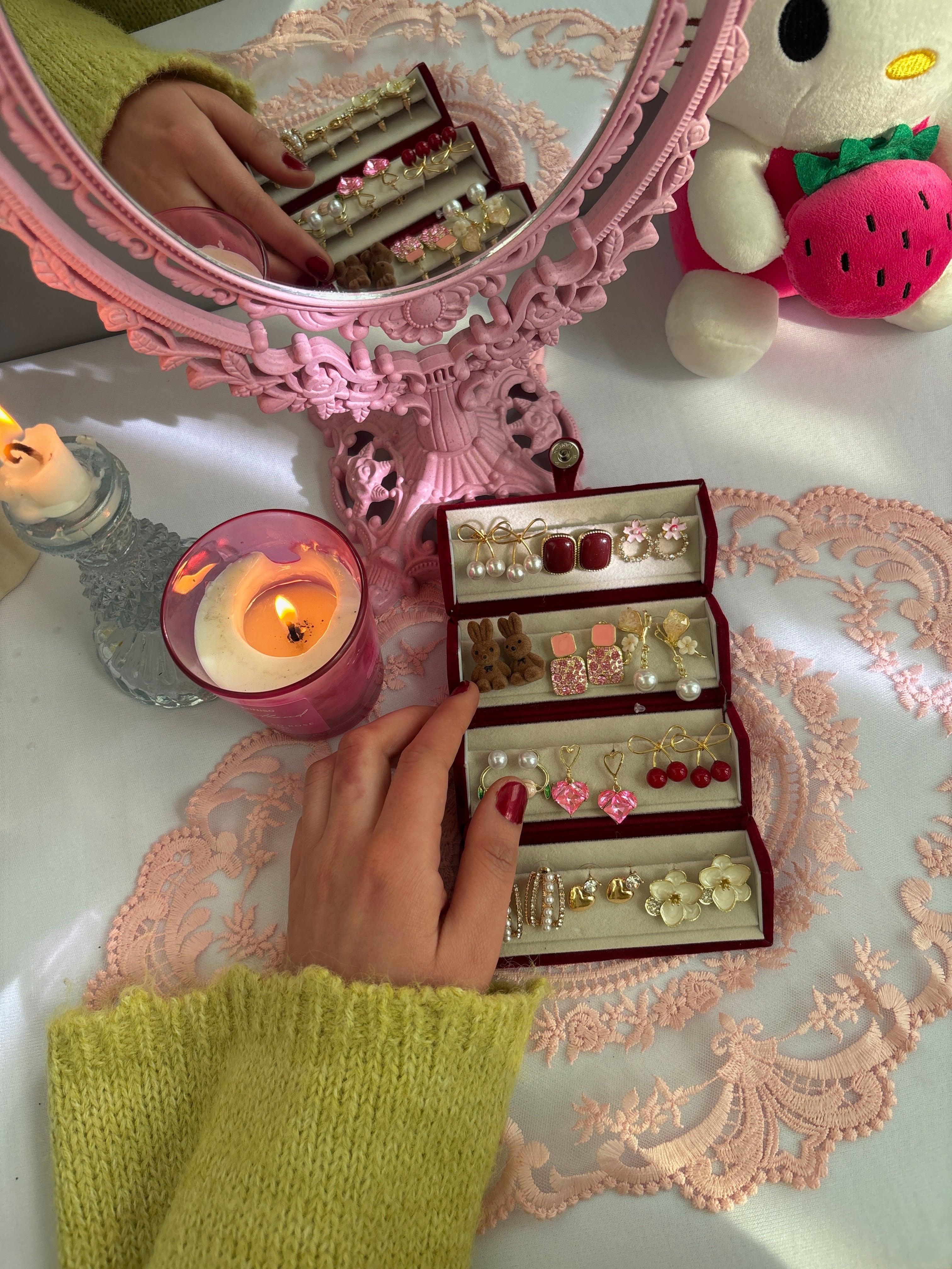 Lover Box- Earring Folding Gift Box (comes with set of 12 earrings)