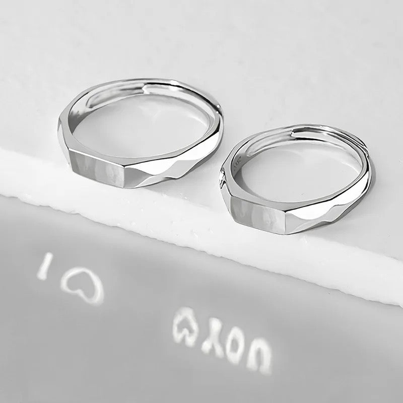 Hidden message couple ring set