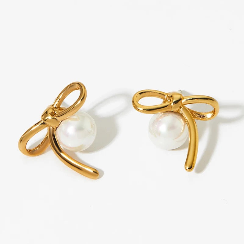 Pearl tie earrings