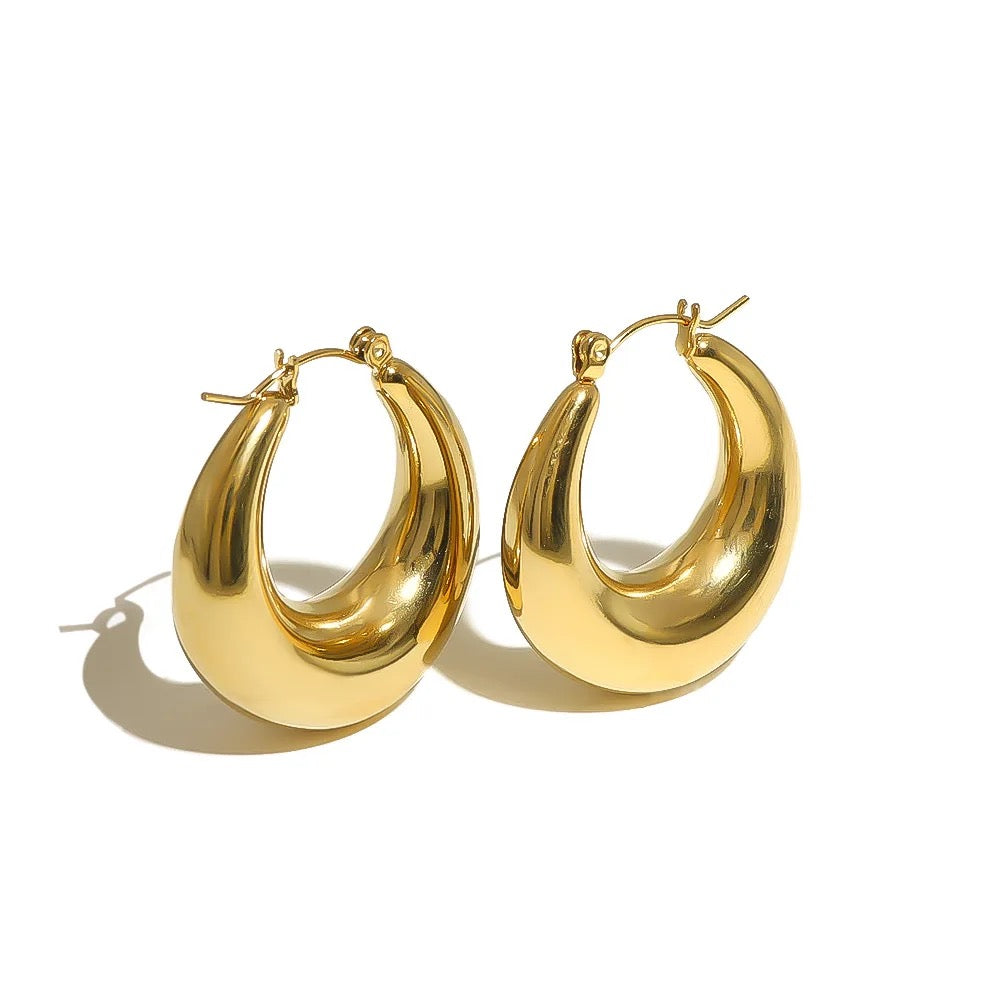 New Classic Glamorous Golden outlet Tone Hoops 1255