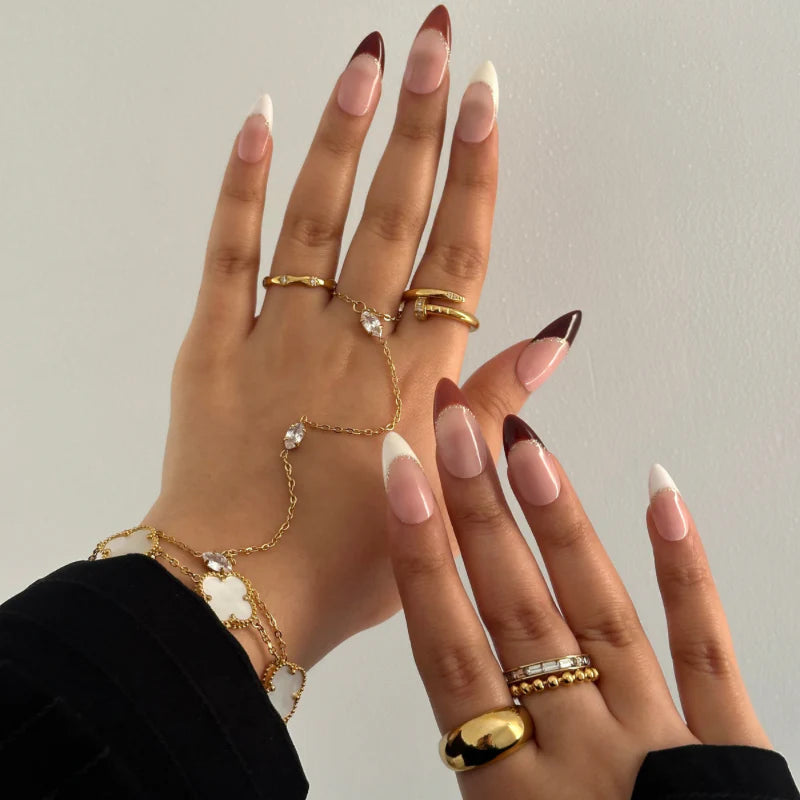 Marce handchain bracelet
