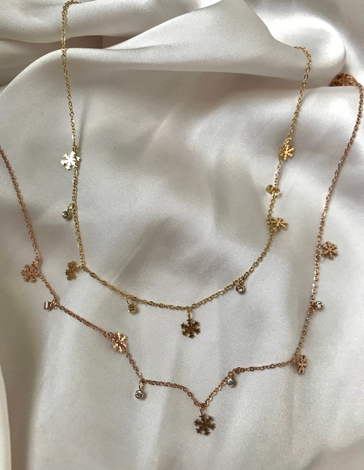 Snowflake necklace