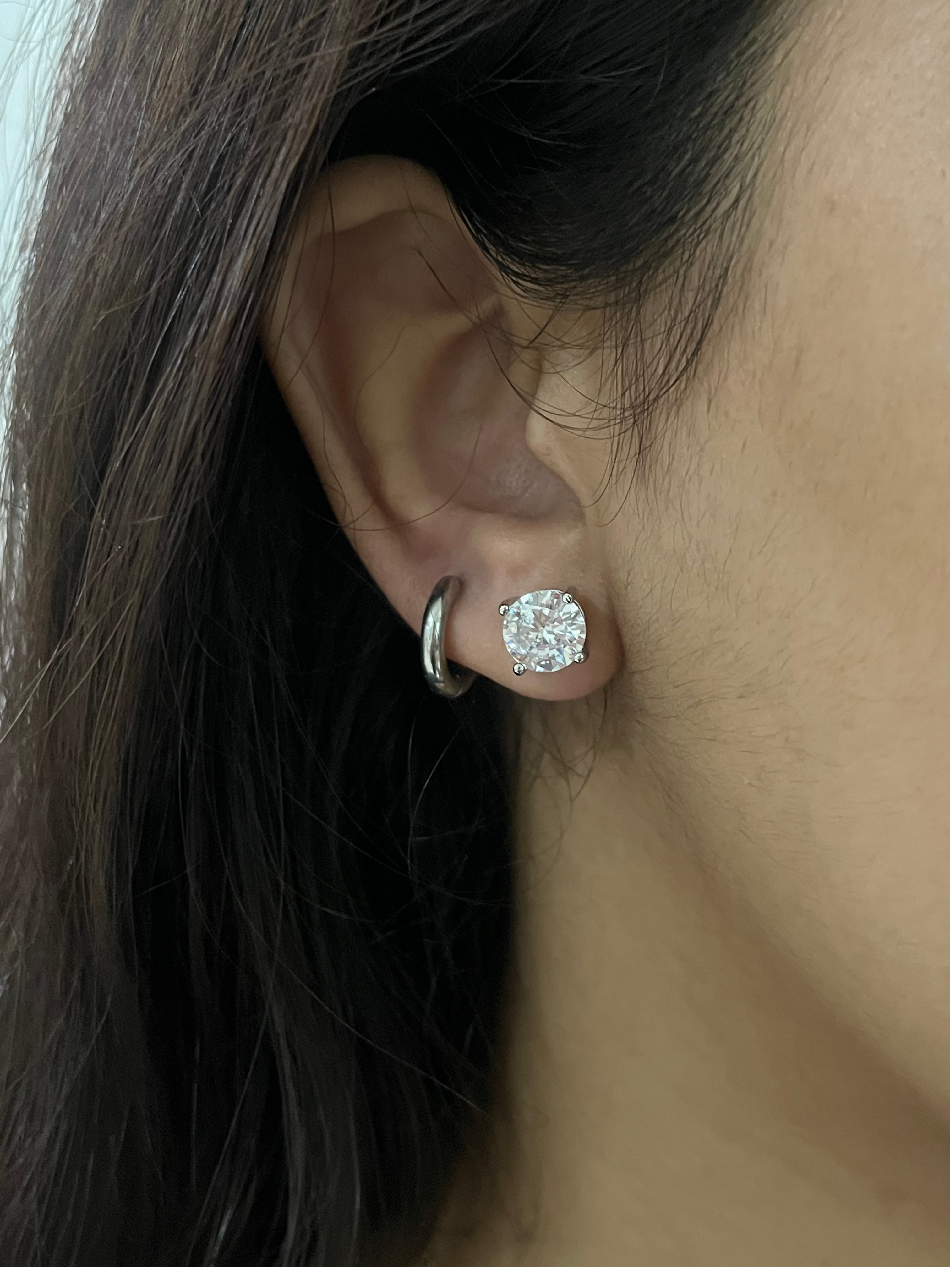 Diamond studs