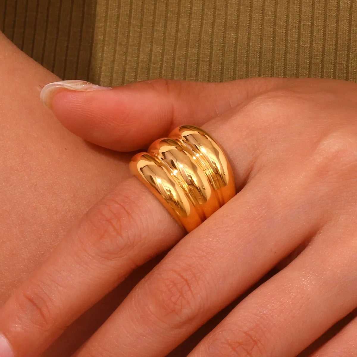 Tiered ring