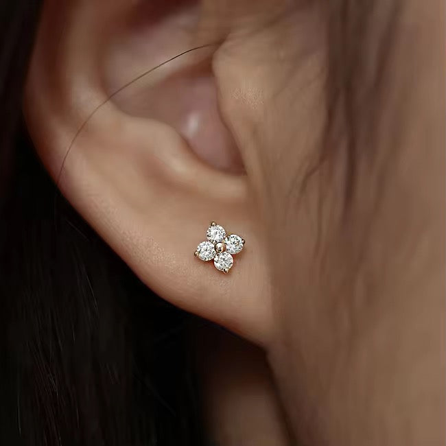 Flora studs- Pair