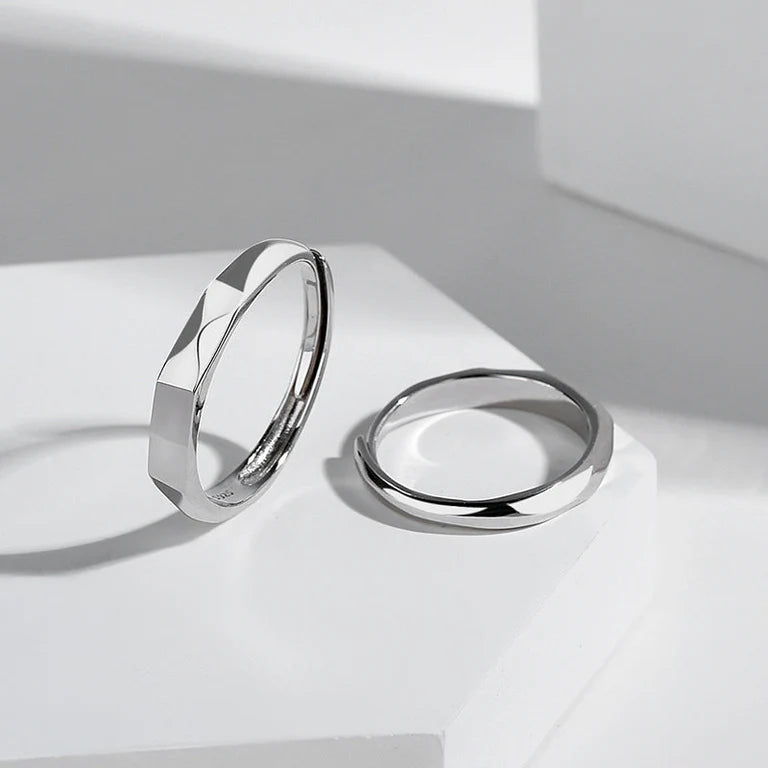 Hidden message couple ring set