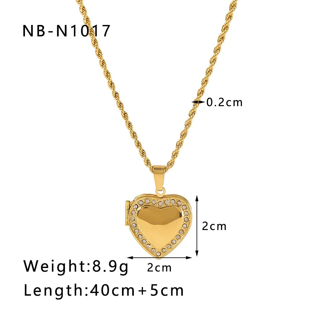 Heart studded Locket Necklace