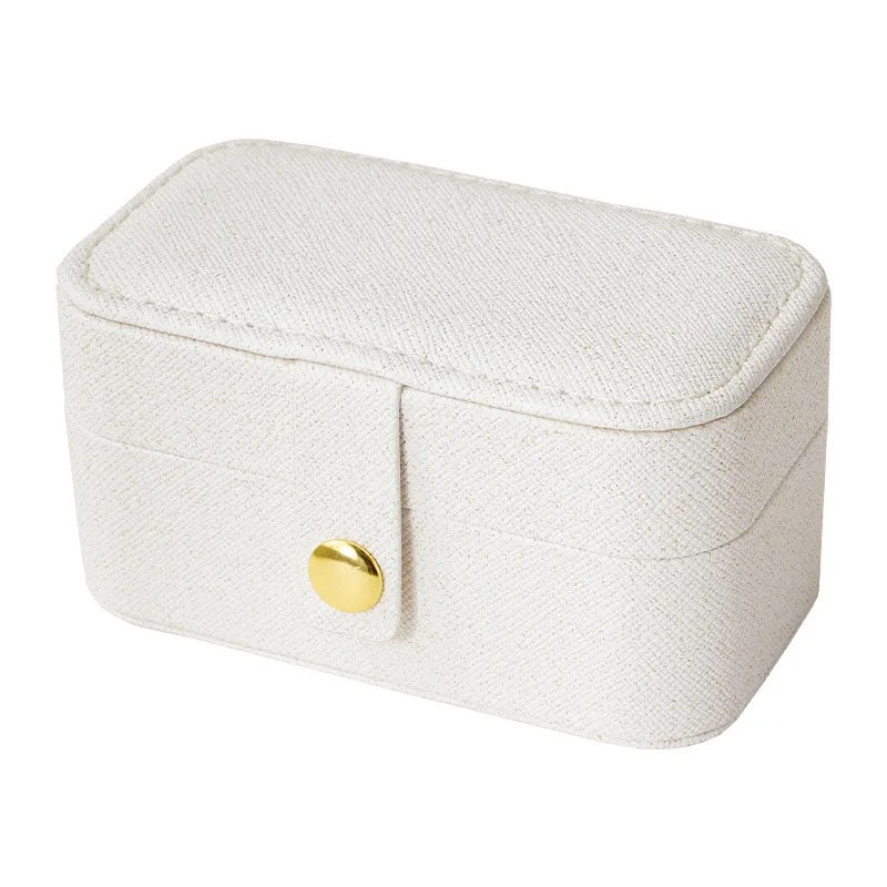 Travel jewelry case