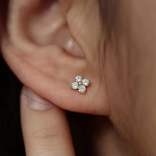 Flora studs- Pair
