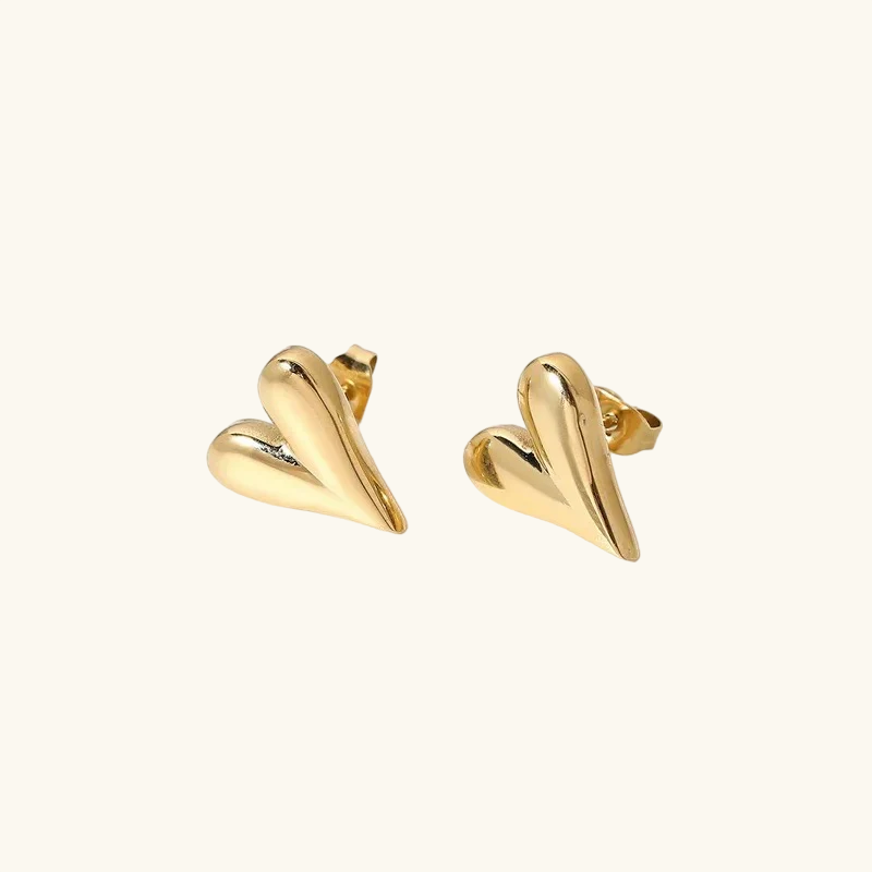 Solice heart studs