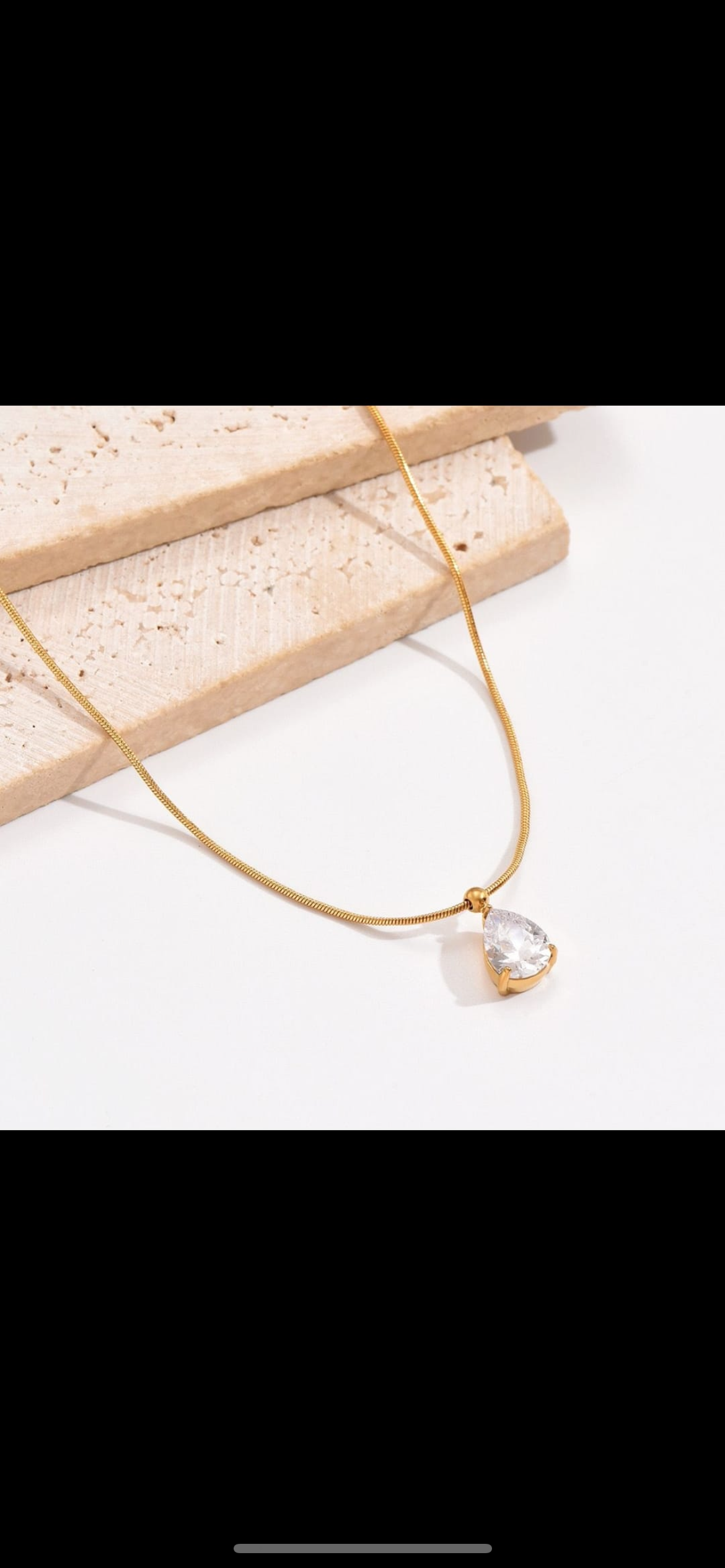 Heera teardrop necklace