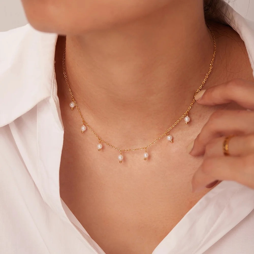 Pearly necklace