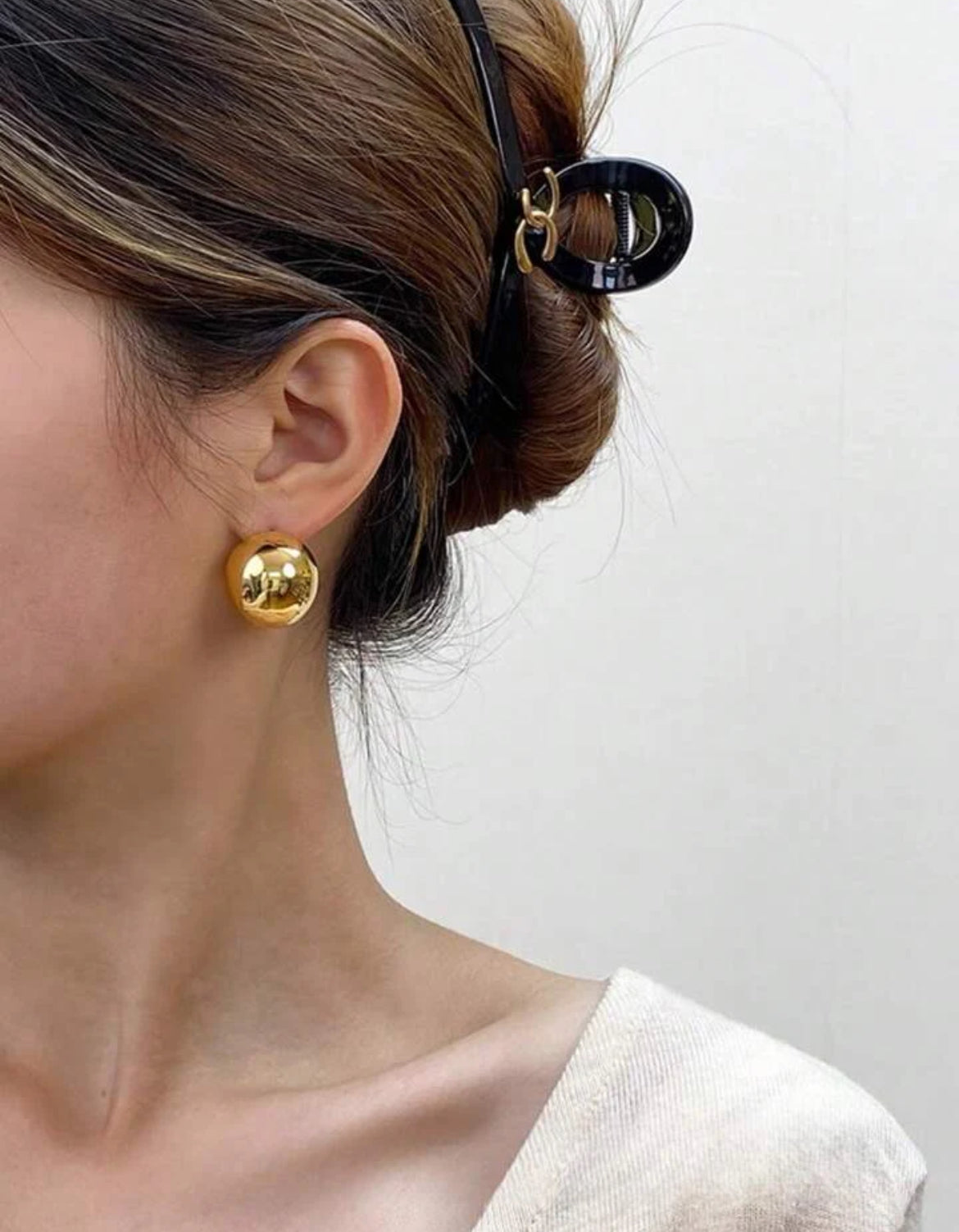 Round dome earrings