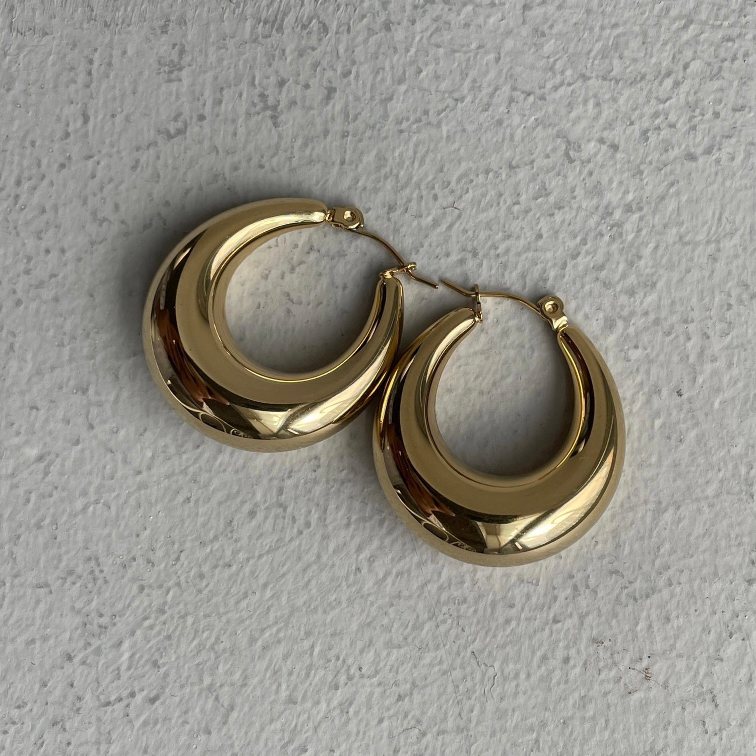 Classic Bold hoops