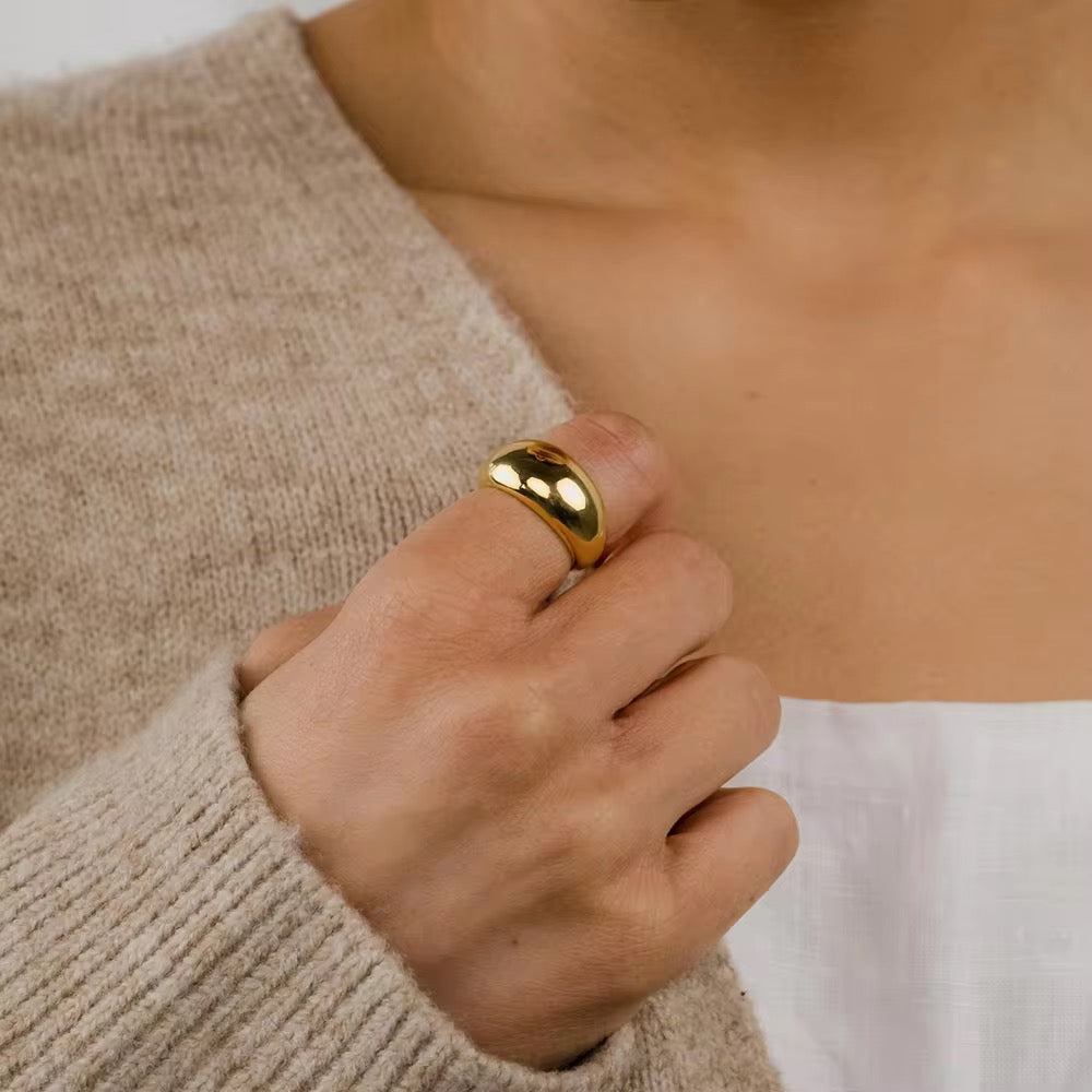 Freya Statement ring