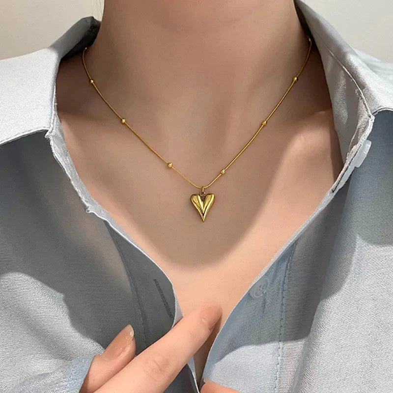 Solice heart necklace