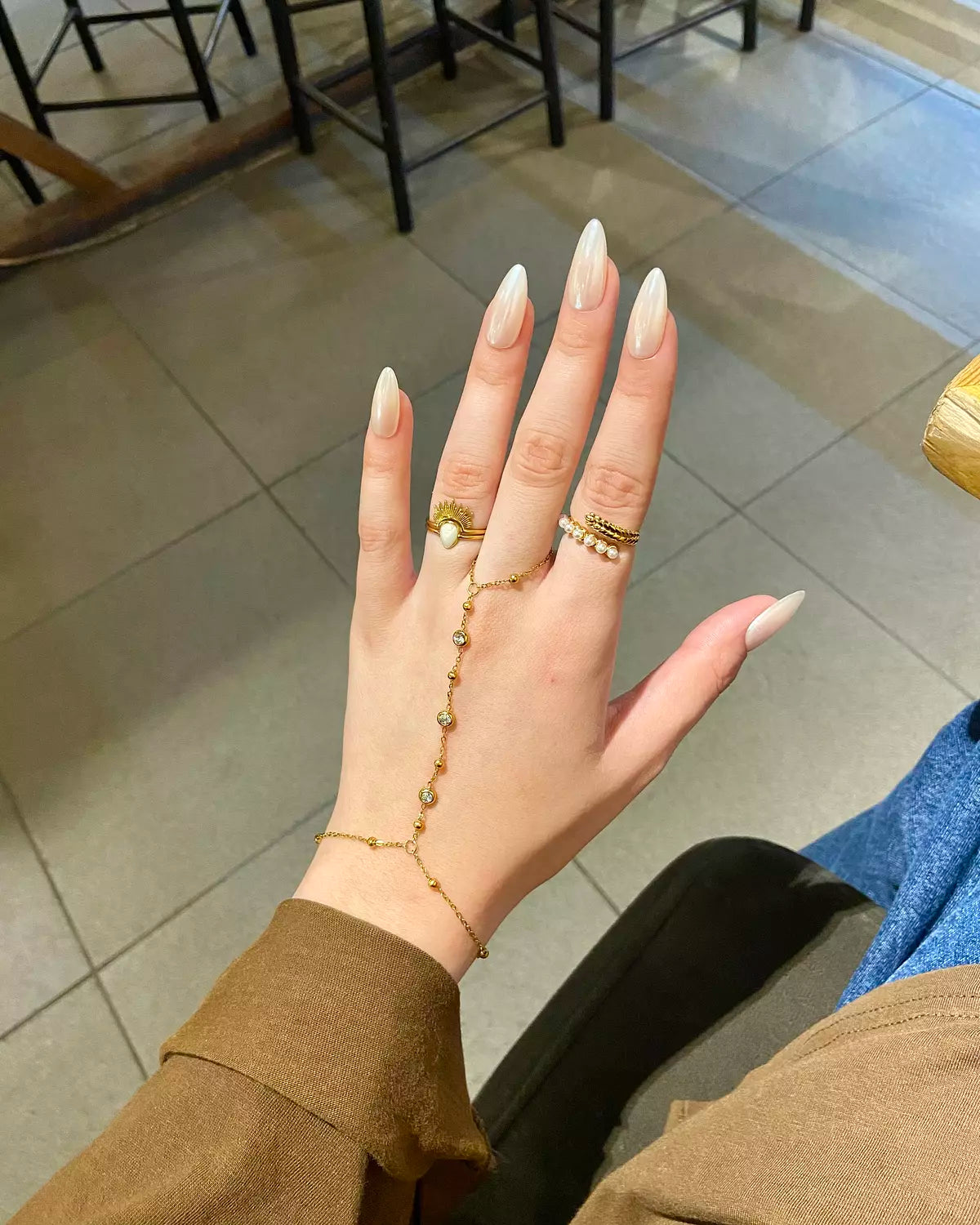 Ethereal hand chain