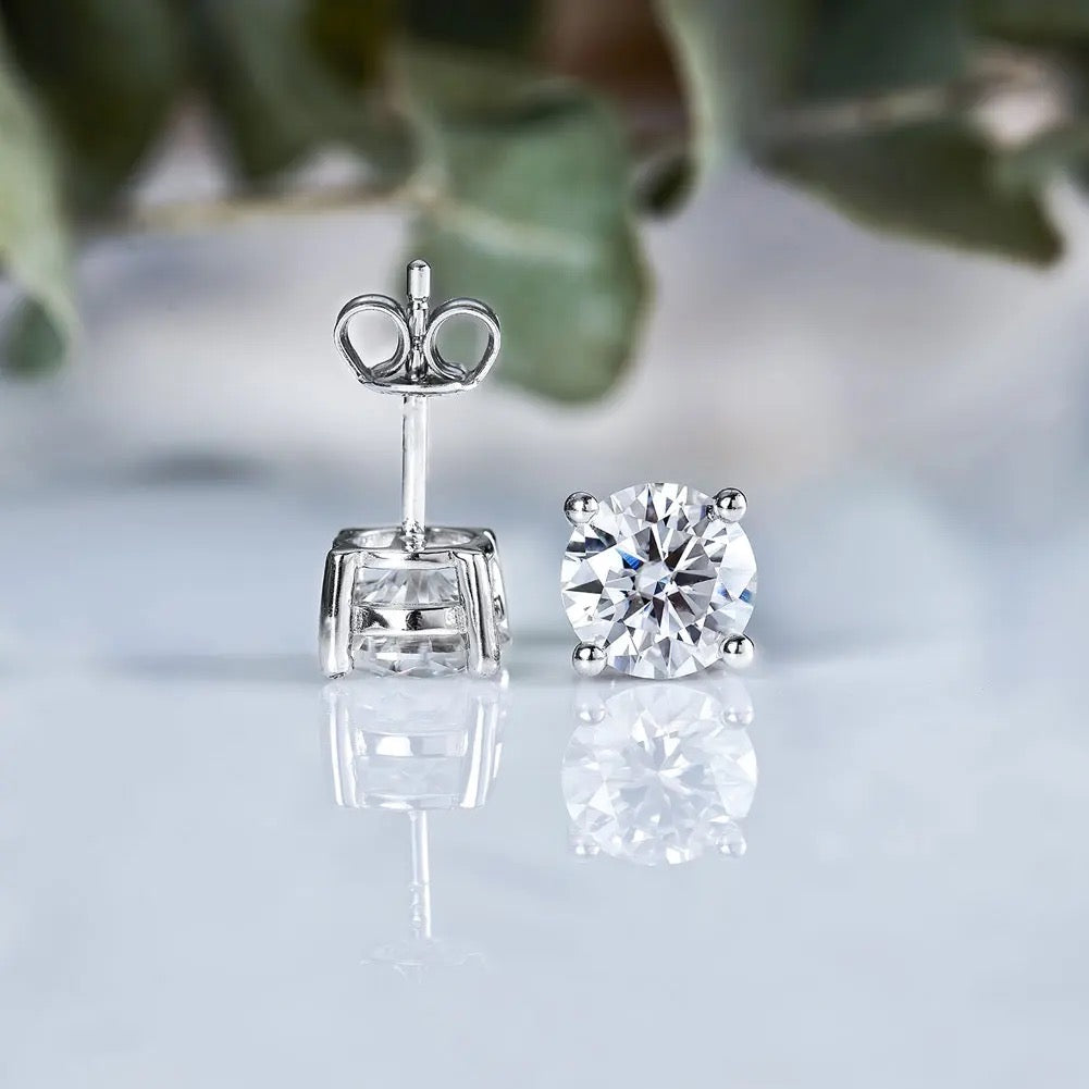 Diamond studs