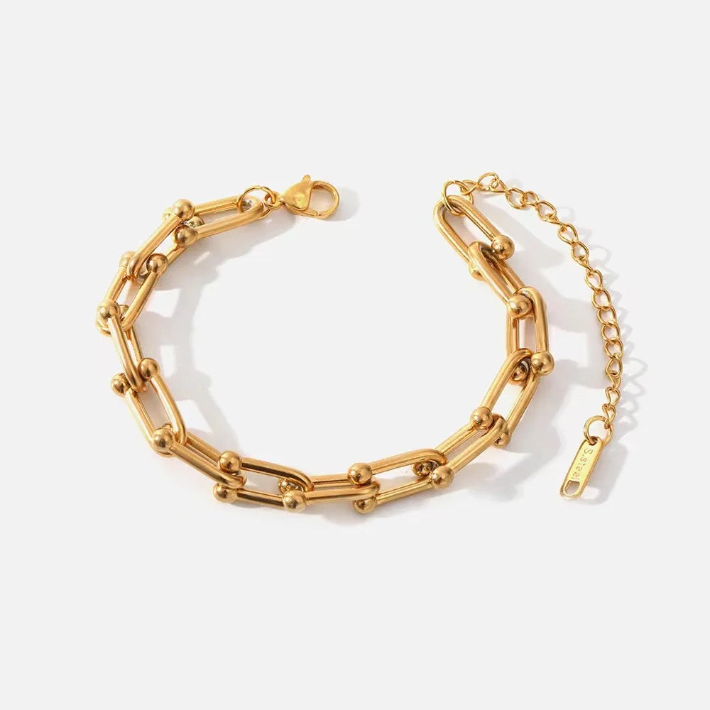 Bold U link bracelet