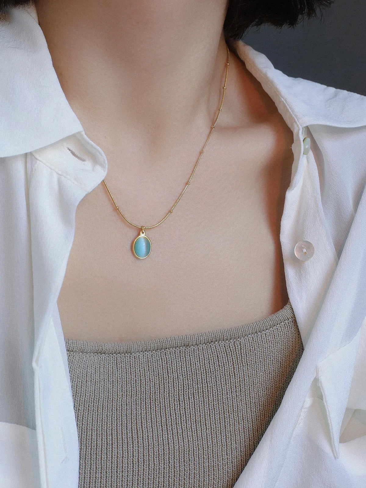 Ophal blue necklace